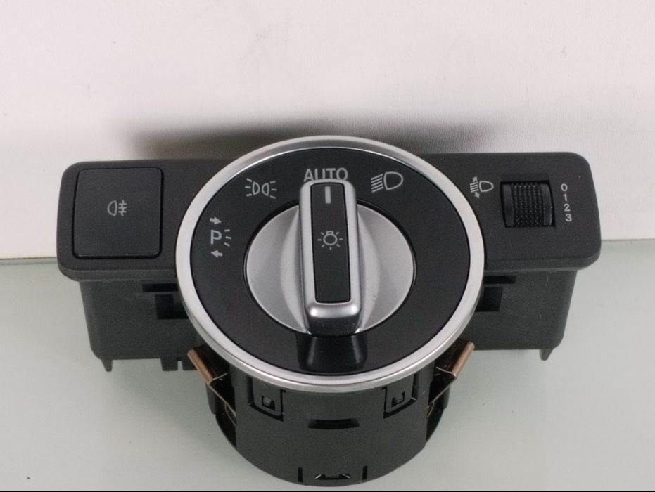 Bloc lumini functie auto Mercedes cod A2129050651