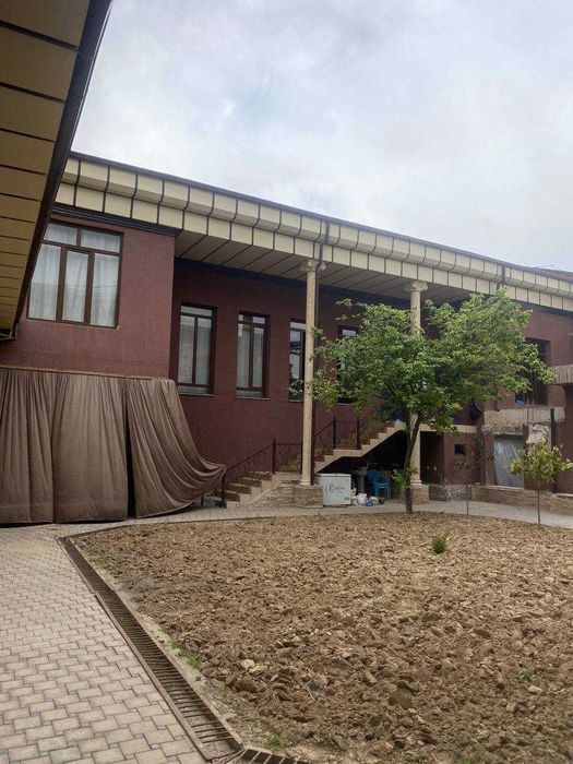 Uy sotiladi nazarbek mostadan 2km krganda