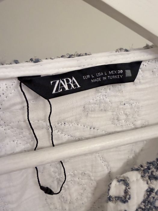 ZARA нов топ с връзки
