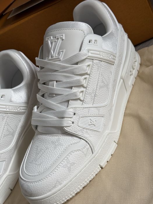 Louis Vuitton Trainer Alb marimea 42 Nou