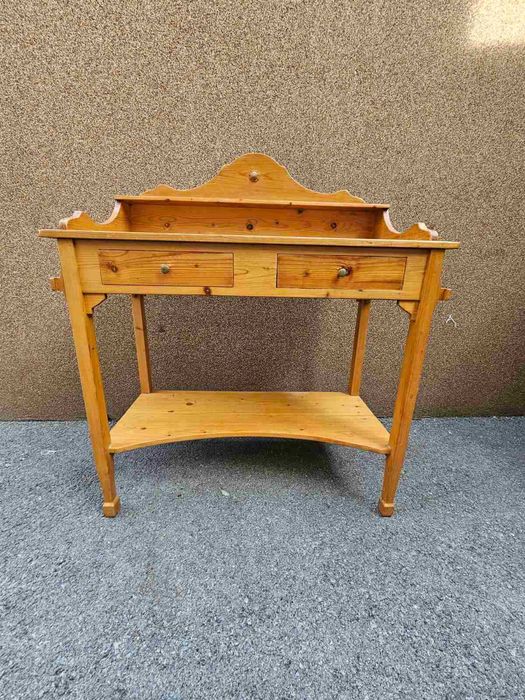 Ретро шкаф (конзола) с чекмеджета