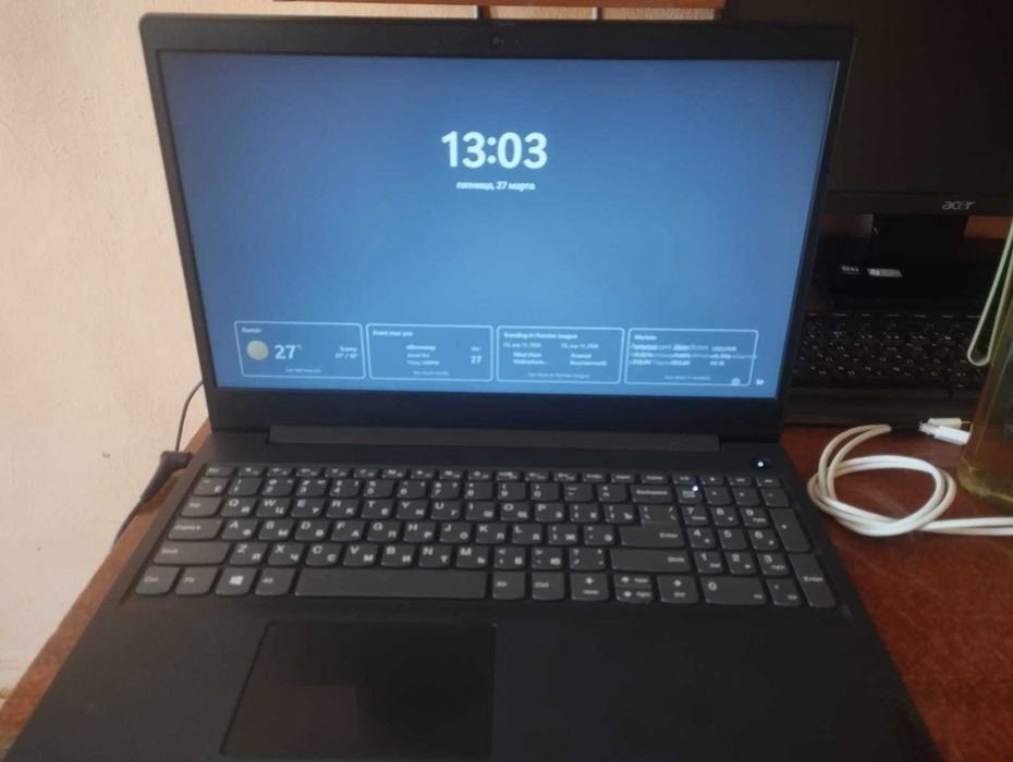 ноутбук леново .