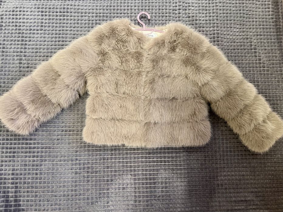 Късо палто от лисица