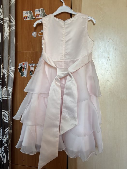 Платье праздничное