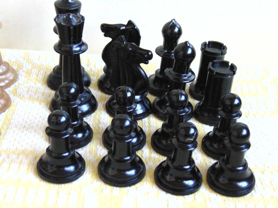 Бакелитови фигури за шах