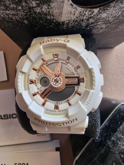 Часовник,Casio G-shock, baby G