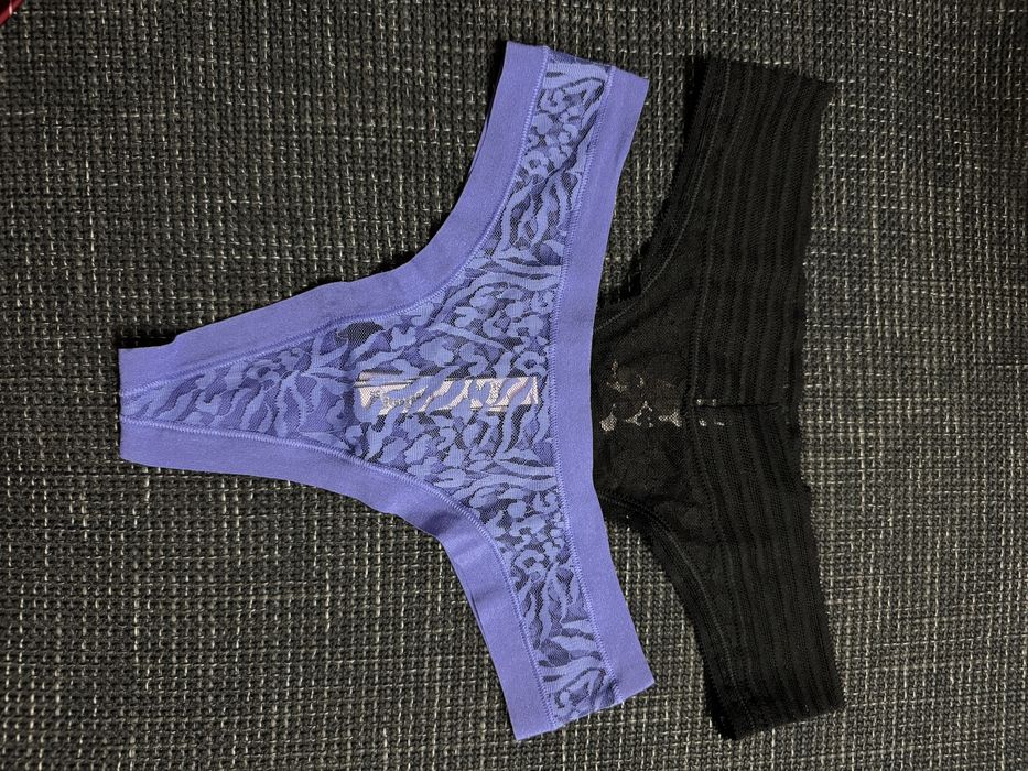 Chiloti Victoria's Secret thong marimea S