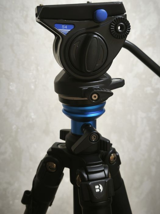 Профессиональный штатив Benro A2573FS4