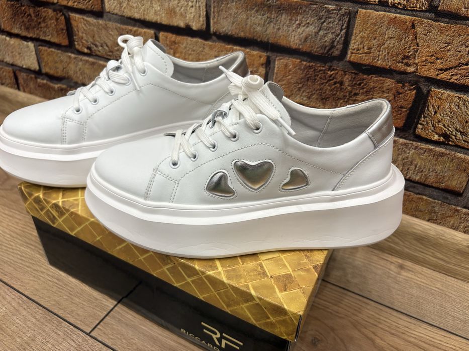 Кецове от естестена кожа на Paolo Botticelli