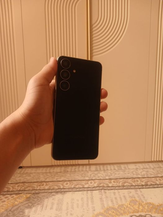 Samsung S25FE    Идеалный