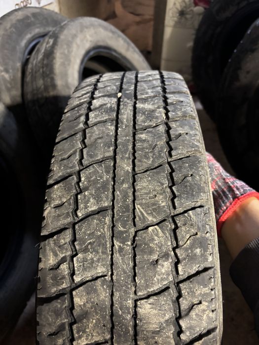 Продается шины размер 185/75/16с