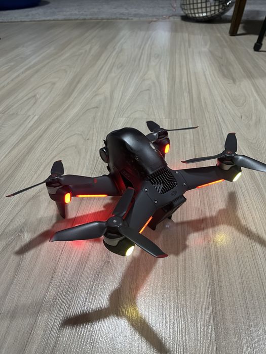 Dji fpv combo дрон