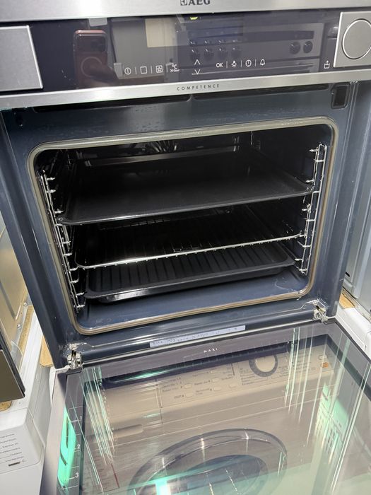 Фурна AEG  MAXI с пара 73литра GERMANY Гаранция