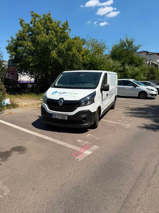 Vând Renault Trafic 3, an fabricație 2015
