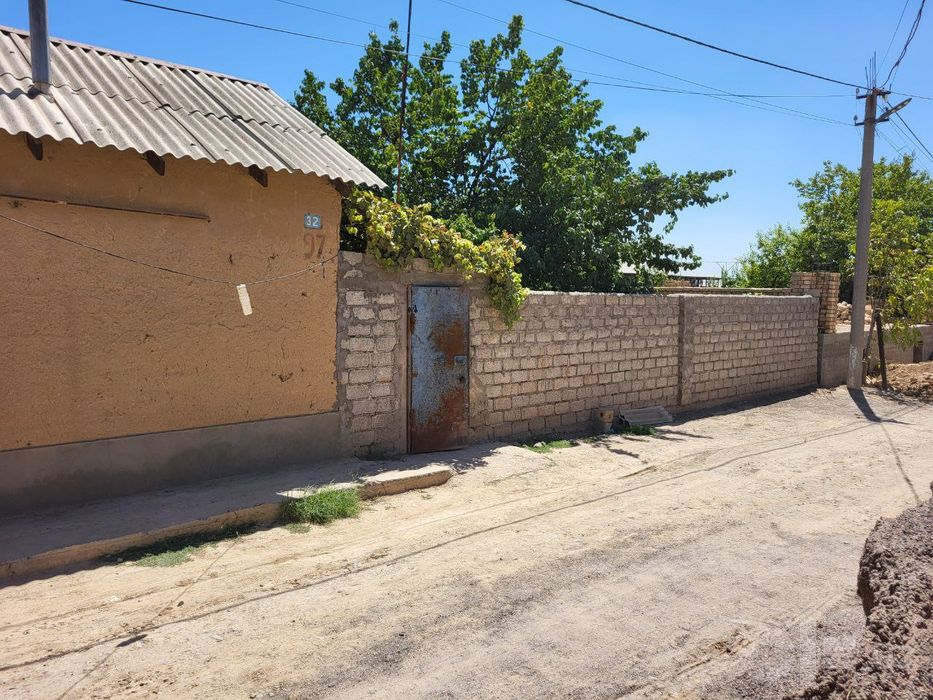 Dala Hovli 11 sotix