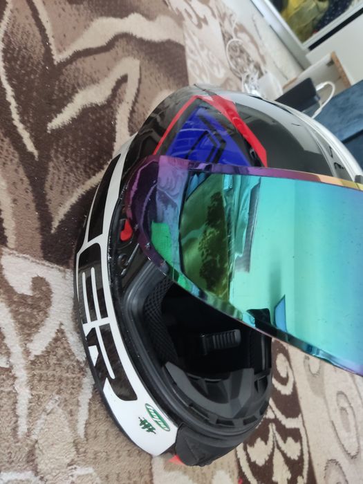 Шлем Бу почти новый