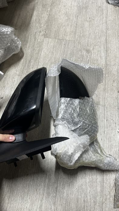 Зеркло есть Changan CS 35