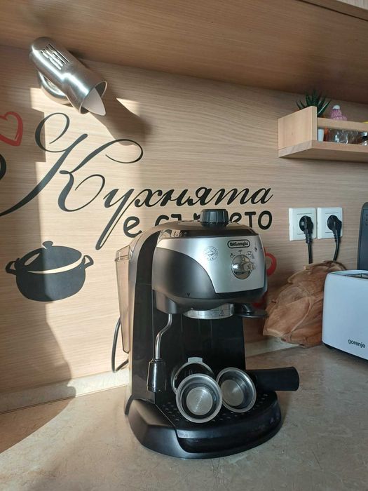 Еспресо  машина Делонги
