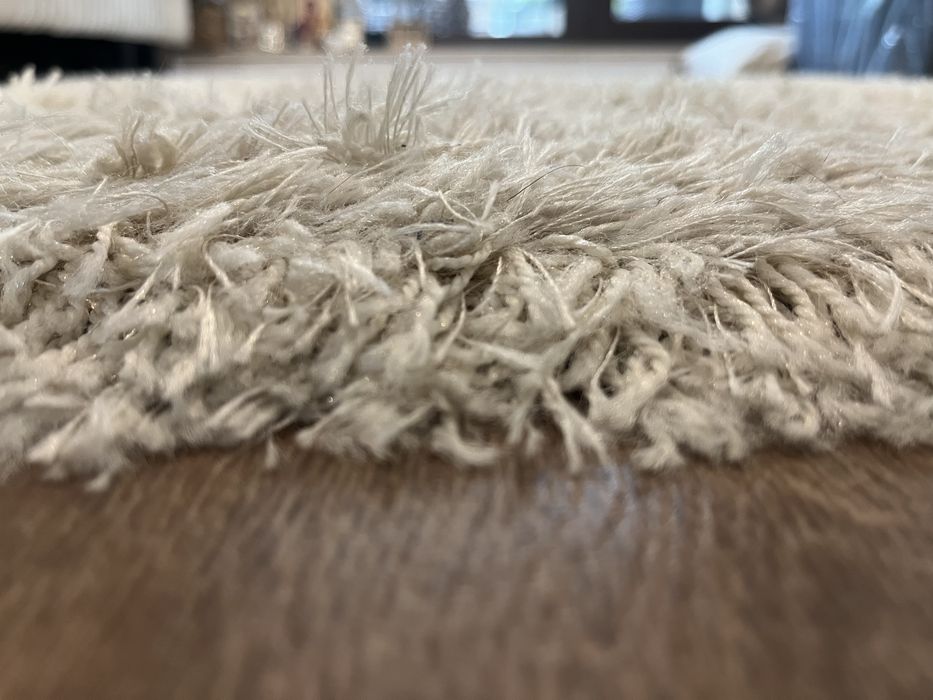 Килим текстил бял