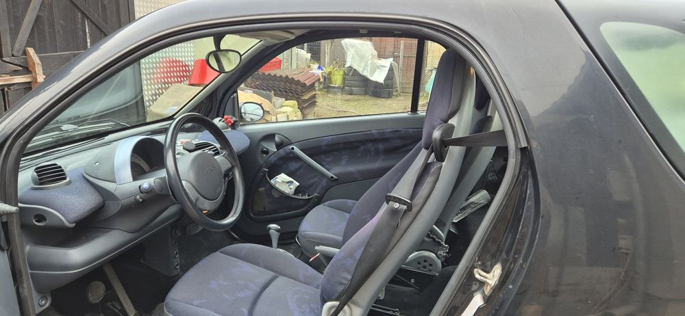 Vând Smart din 2002