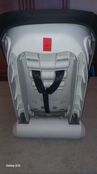 Продам автокресло от бренда burbay