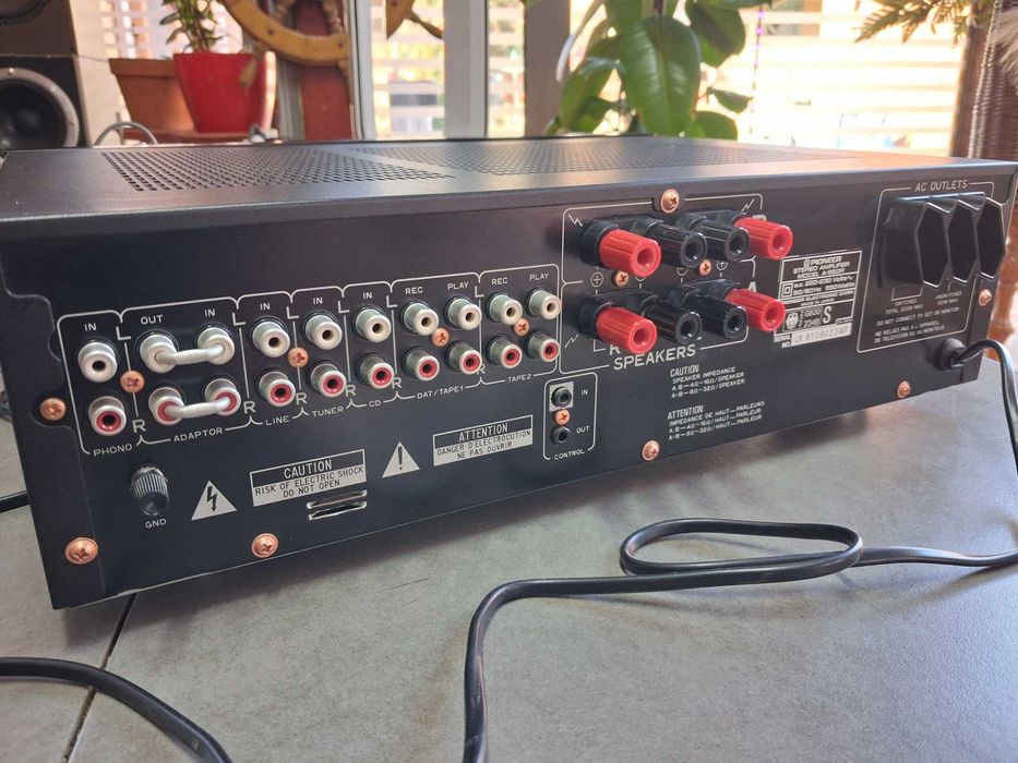 Pioneer A-550r stereo amplifier