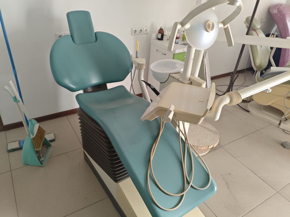 Продам стоматологическое кресло Sirona
