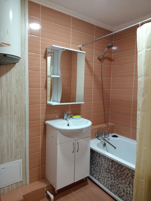 Сдаю-4-х.ком.кв. на 6мкр.