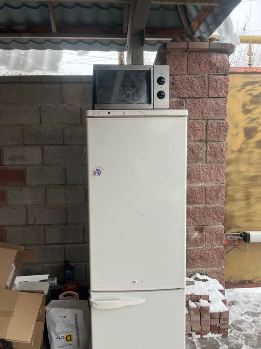 Продам холодильник