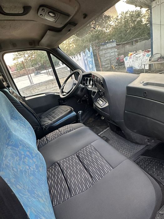 Vand Iveco Daily 35c 13 sau schimb cu Platforma
