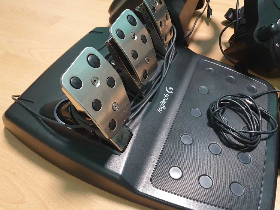 Volan Logitech G29 ca nou, cu adaptor 3D, opritoare + cutie original