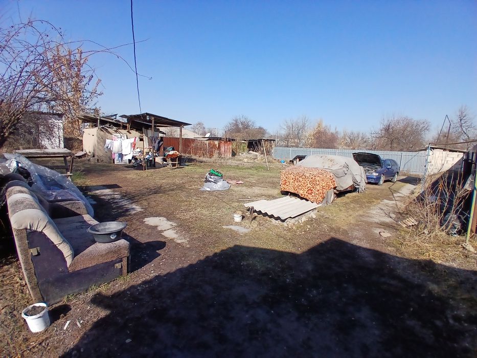 Продам пол  дома в бурундае