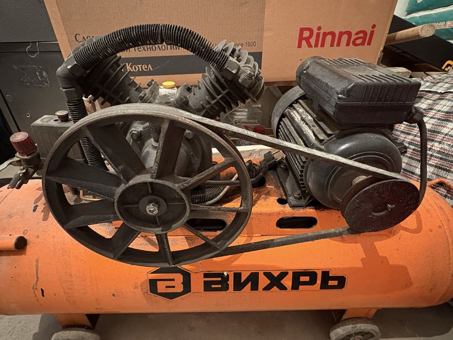 Продаю Компрессор