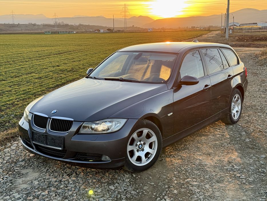 BMW Seria 3 e90 // 2.0 Diesel M47 // Navi Mare// Xenon // Pilot // Senzori // Comenzi Volan