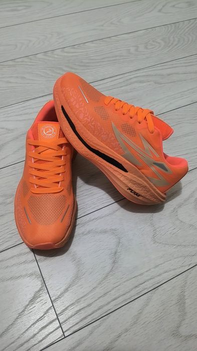 Flam [Carbon] Vibrant Orange