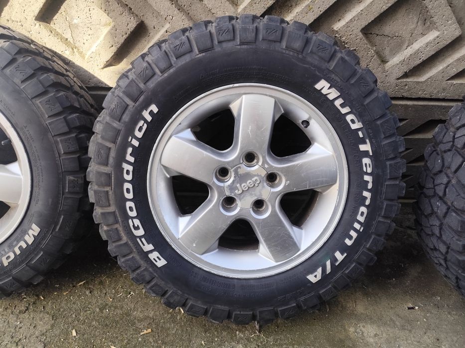 Roti jeep complete bf goodrich 245 70 r17