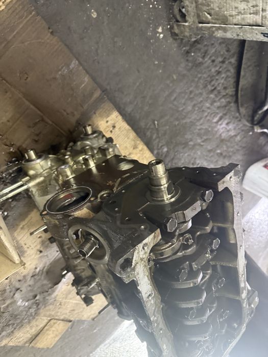 Продам двигатель от приора 126 движок