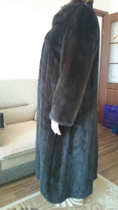 Продам норковую шубу