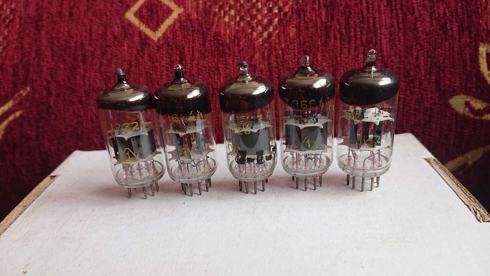 Радиолампи RFT - ECC85.