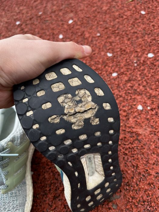 Adidas ultraboost 4.0 marimea 38.5  alergare