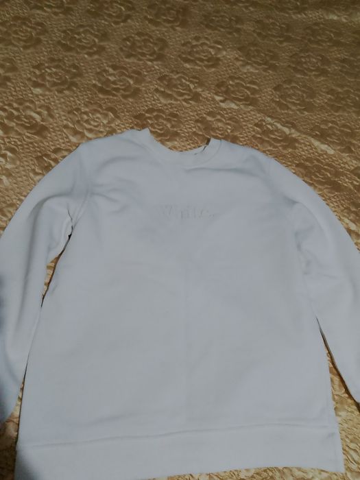 Продам женскую одежду .