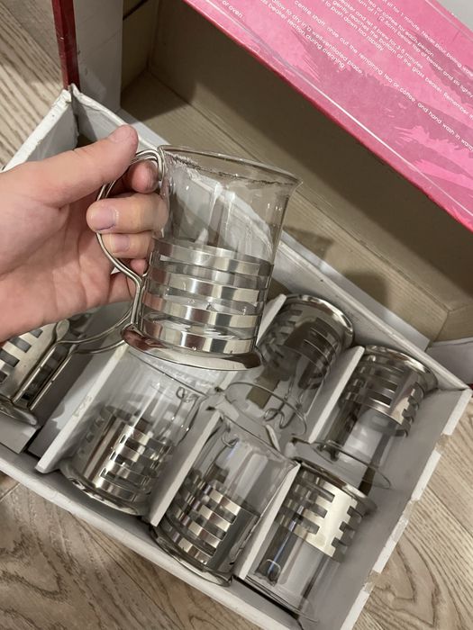 срочно продам набор, чайник с 6 стаканами