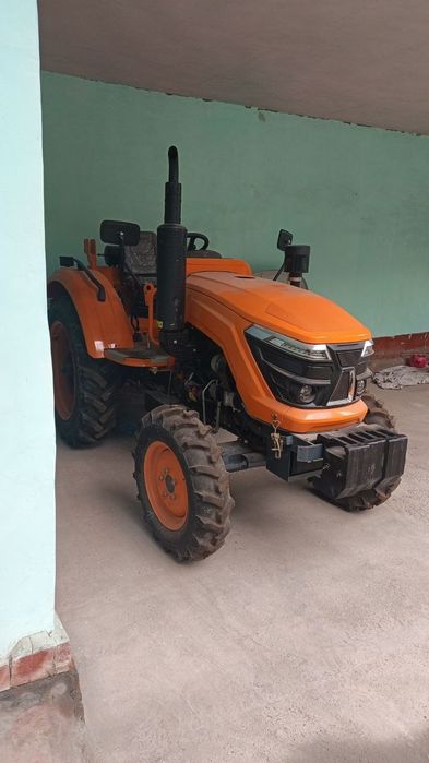 Mini traktor sotiladi chimgan