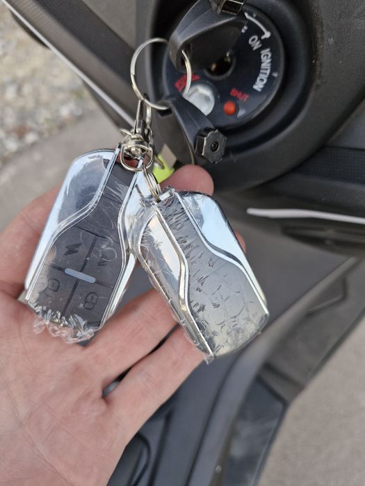 Скутер обсолютно новый