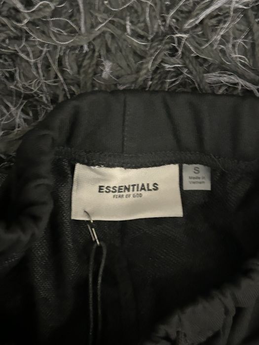 Pantaloni scurti Essentials