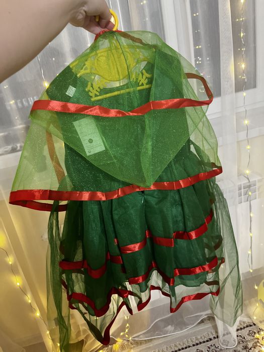 Продам платье елка