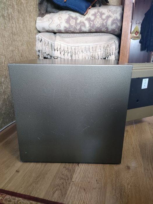 Продам огнеупорный сейф