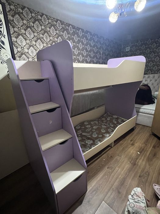 Двухяростная кровать