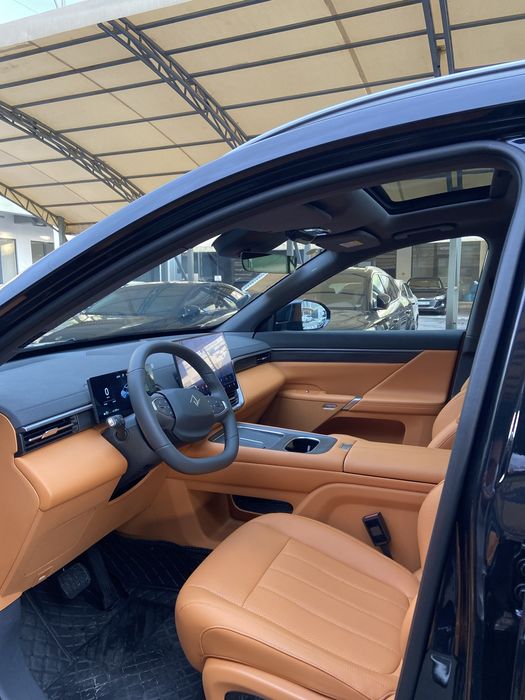 Dongfeng  2025 — 3
