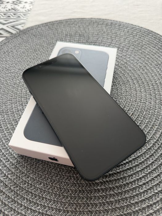 Iphone 13 - 128GB син, с подаръци